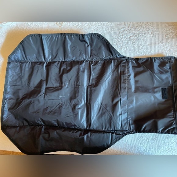 Tory Burch quilted slouch diaper bag - Picture 7 of 10